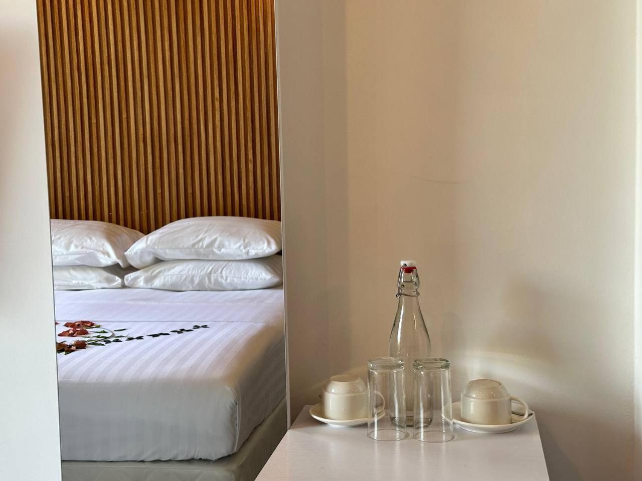 Serene Sky Guest House Thoddoo Ngoại thất bức ảnh